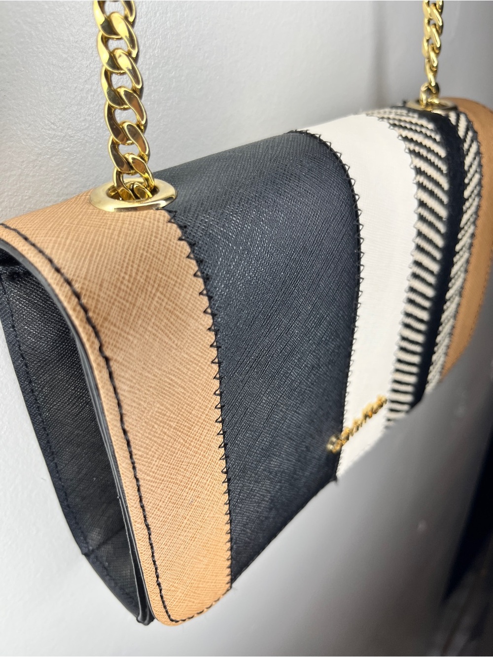 Calvin Klein Striped Saffiano Chain Crossbody Like new - Picture 10 of 13